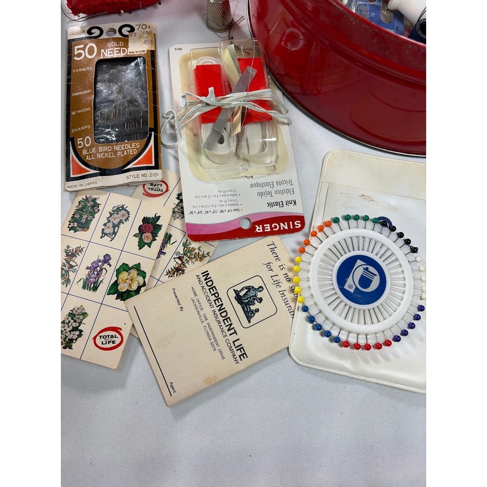 Vintage Grandma Sewing Box Christmas Tin Needles Thread Pinwheel Singer Kit Lot - Picture 3 of 14